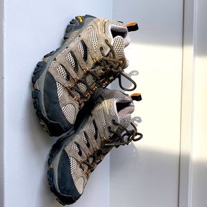 Merrill Moab Ventilator shoe Mens 8 medium